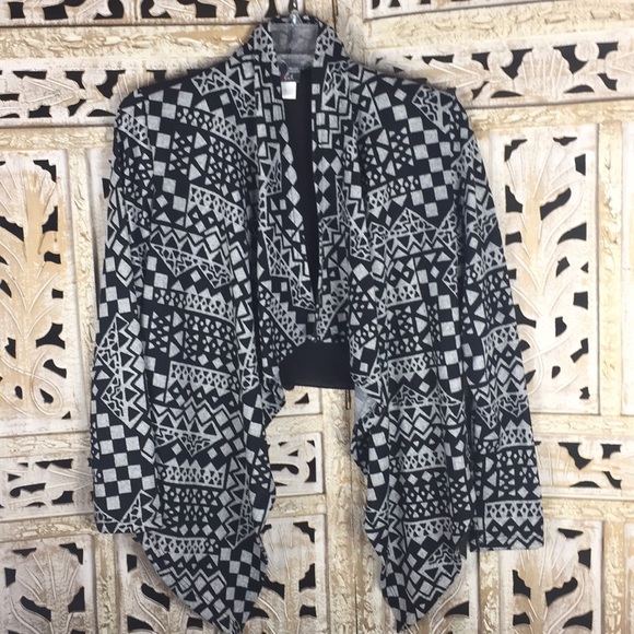 Dots Cropped Open Front Aztec Geometric Cardigan - Picture 1 of 4